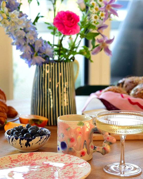 Becher MELTED CANDY WIGGLE Bild 1