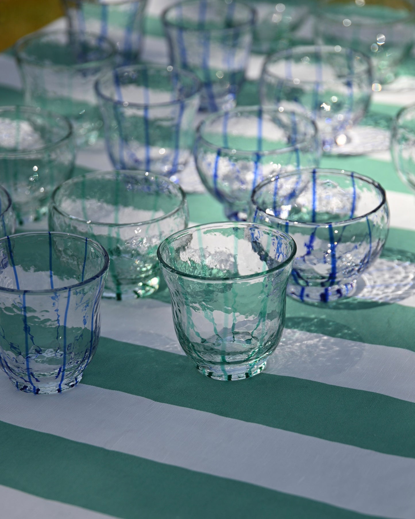 Glas Stripes verde Bild 1